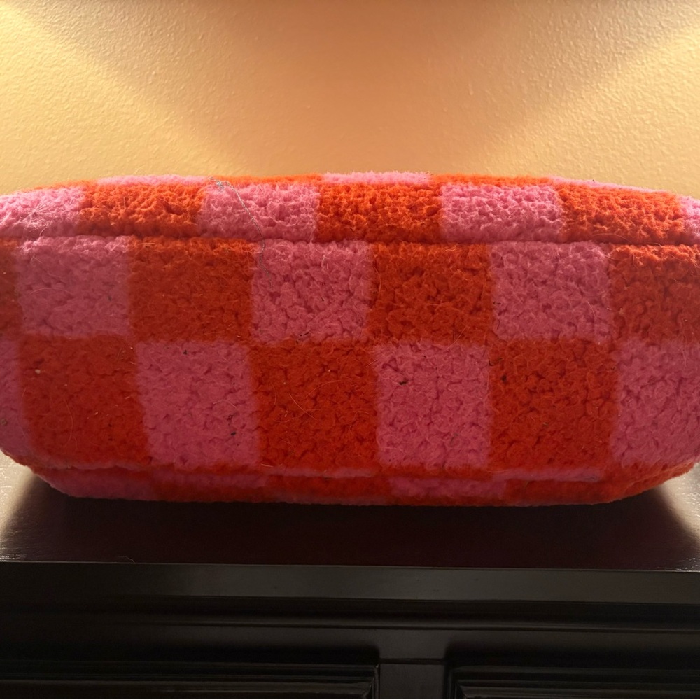 No Boundaries Fuzzy Bag - Picture 3 of 11